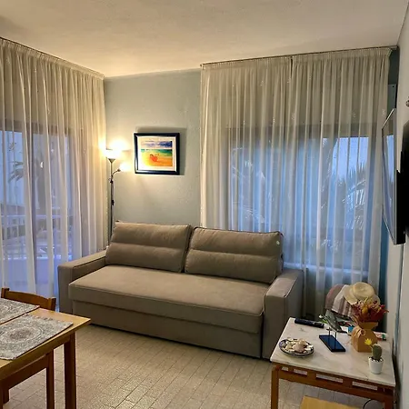 Apto acolhedor perto da praia , Perfeito para férias em família *